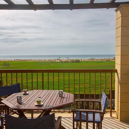 Vilă Aspro Dyo - Lovely 3 Bedroom Ayia Thekla With Private Pool And Sea Views *