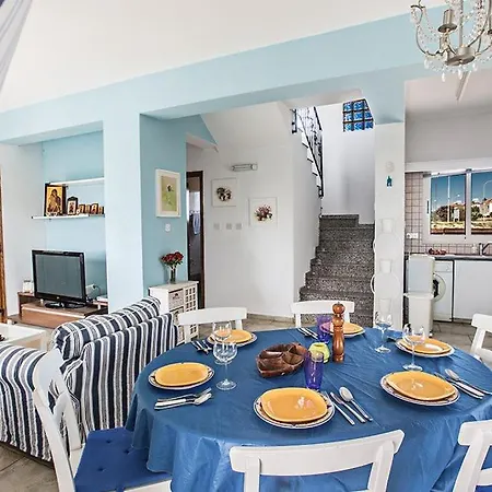 Aspro Dyo - Lovely 3 Bedroom Ayia Thekla With Private Pool And Sea Views *